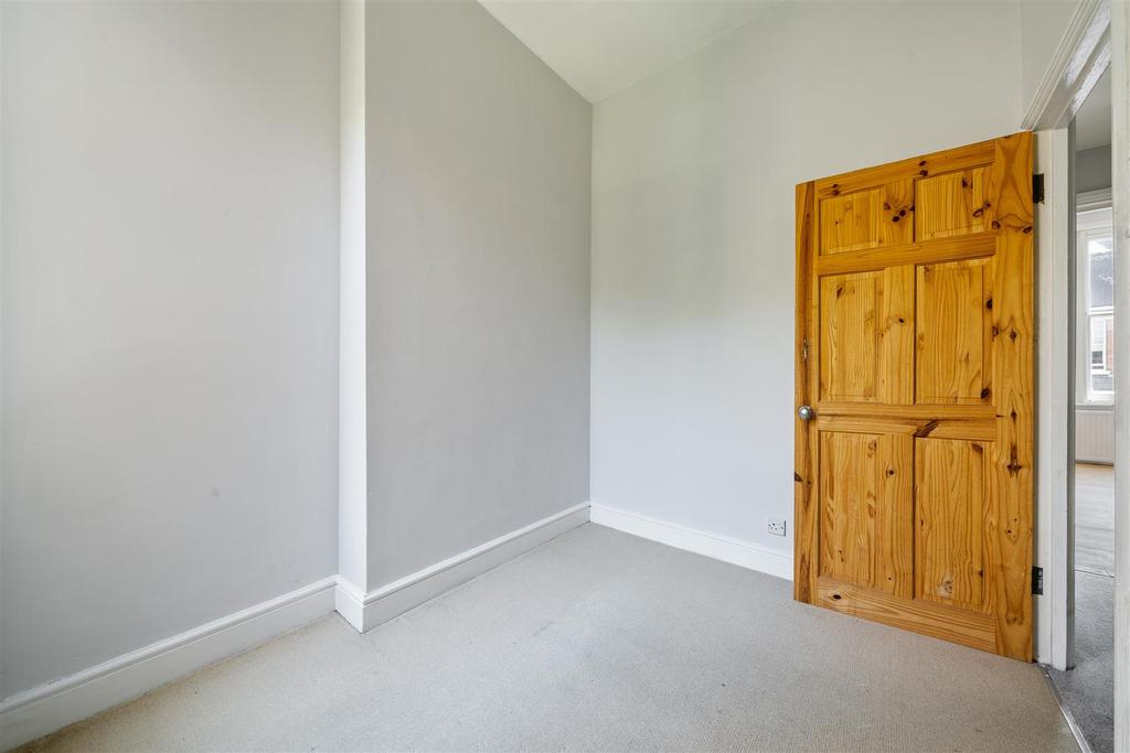 Flat 3, 1 Milton Avenue N6 5 QF-5.jpg