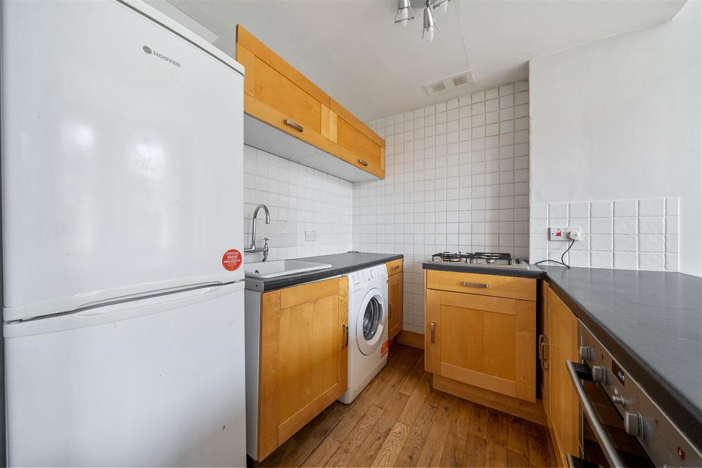 Flat 3, 1 Milton Avenue N6 5 QF-6.jpg