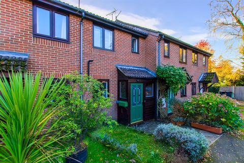 20 Fox Road, Haslemere, GU27 1RG