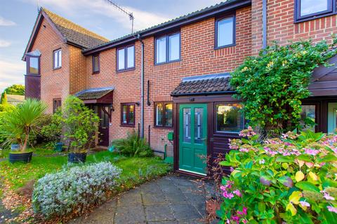 20 Fox Road, Haslemere, GU27 1RG