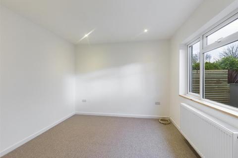 25 Headley Drive, New Addington, Croydon, CR0 0QH