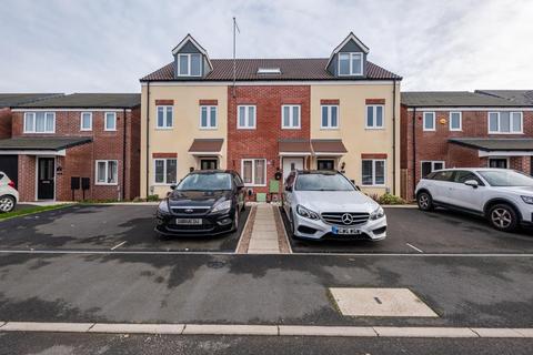 3 bedroom townhouse for sale - Wisteria Road, Stoke Bardolph NG14
