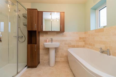 35 Lime Grove, Manchester, M16 0NN