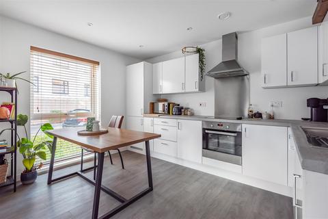 16 Thread Street, Wallington, SM6 7FB