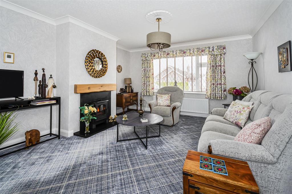 132 Mill Falls, Driffield, YO25 5BA 2 bed detached bungalow £290,000