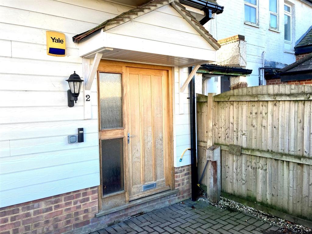 Norwood Lane, Meopham, Gravesend 1 bed £895 pcm (£207 pw)