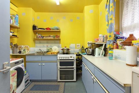 Flat 15, Cameron House Comber Grove, London, SE5 0UJ