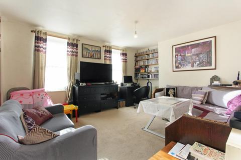 Flat 15, Cameron House Comber Grove, London, SE5 0UJ