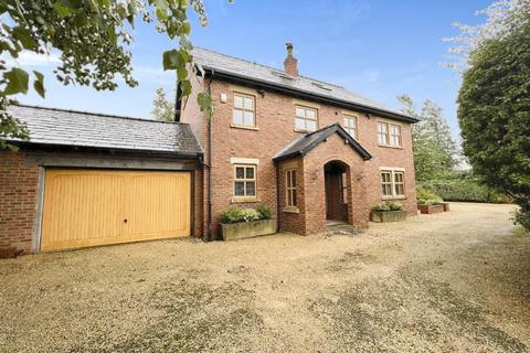 5 bedroom detached house for sale - New Lane, Southport