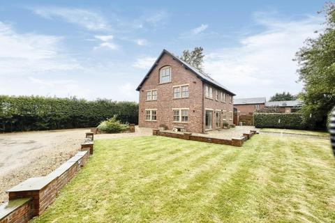 5 bedroom detached house for sale - New Lane, Southport