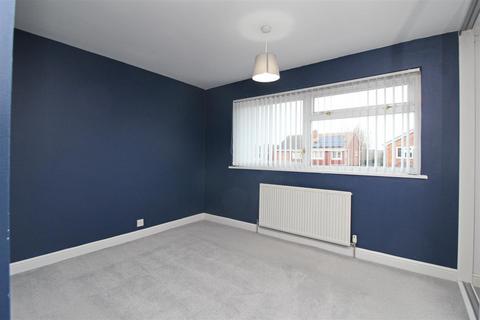 18 Harkness Close, Bletchley, Milton Keynes, MK2 3NB