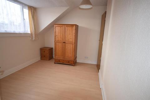 2 bedroom flat to rent - Trinity Road, Bridlington