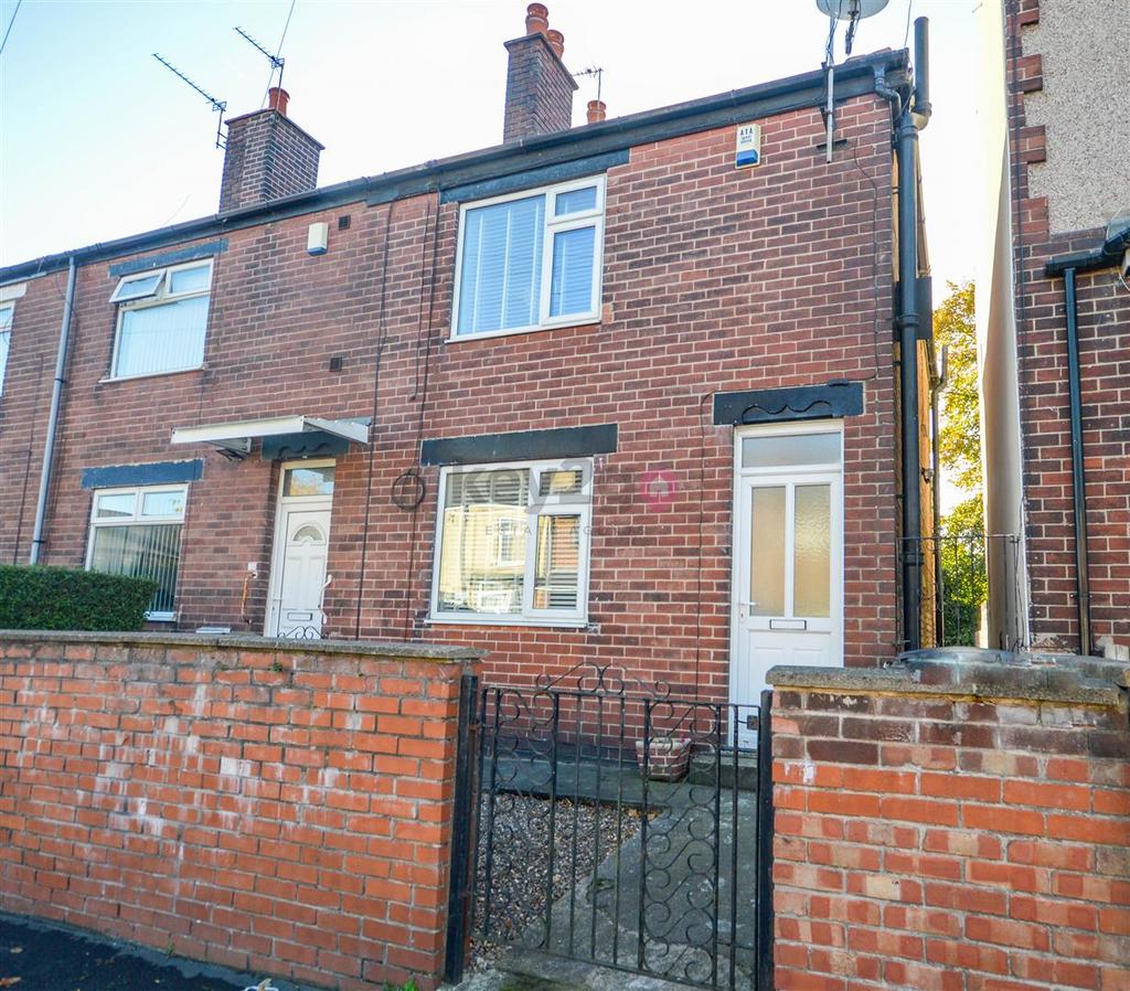 Dovercourt Road, Sheffield, S2 2 bed end of terrace house £130,000