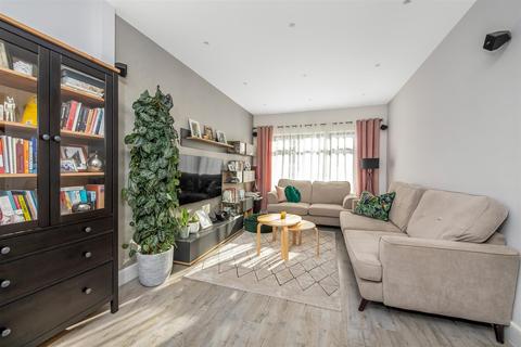 41 Arrol Road, Beckenham, BR3 4NX