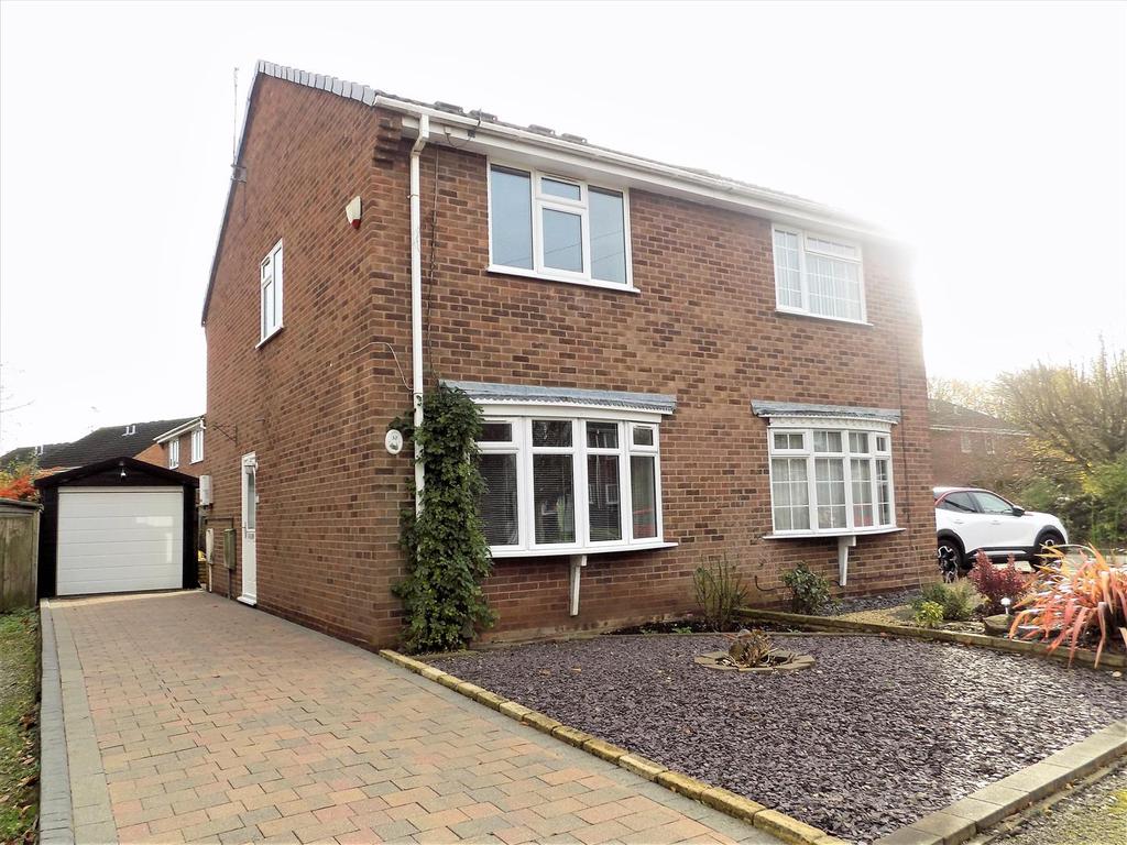 Langdale Grove, Bingham, Nottingham 2 bed semidetached house £216,500