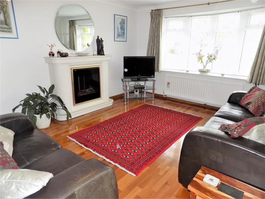 Langdale Grove, Bingham, Nottingham 2 bed semidetached house £216,500
