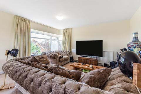 3 bedroom flat for sale - Buckingham Close, Guildford