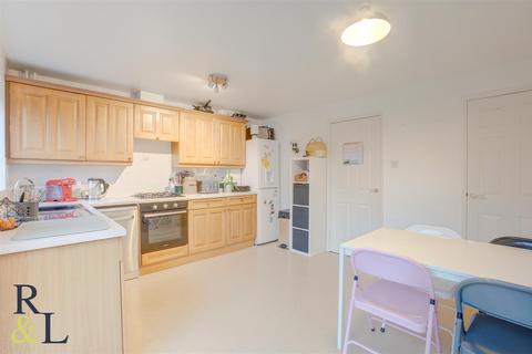 3 bedroom semi-detached house for sale - Mardale Close, Gamston, Nottingham