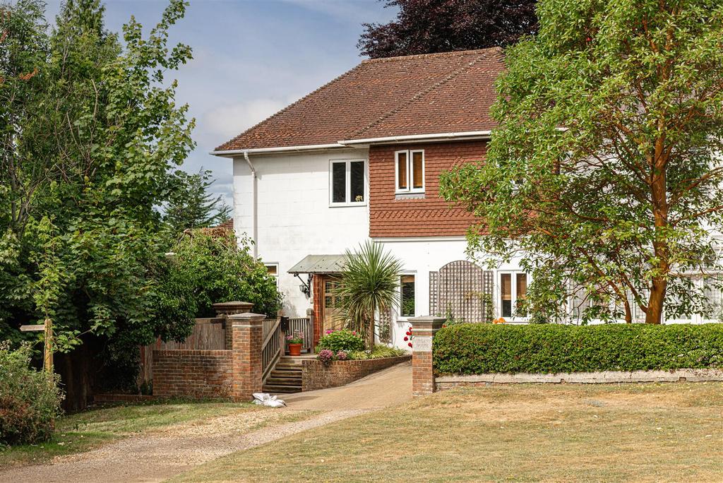 Fairlawn Drive, Redhill 4 bed end of terrace house £1,250,000