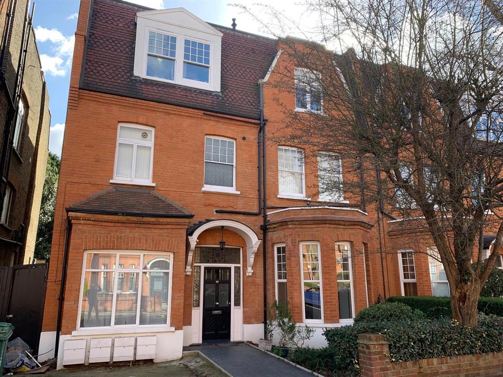 Aberdare Gardens, South Hampstead NW6 3 bed flat £3,500 pcm (£808 pw)