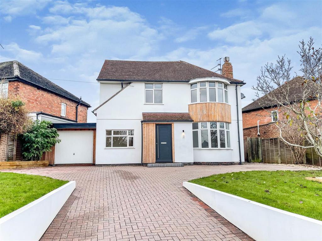 Heathcote Road, Whitnash, Leamington Spa 4 bed detached house £530,000
