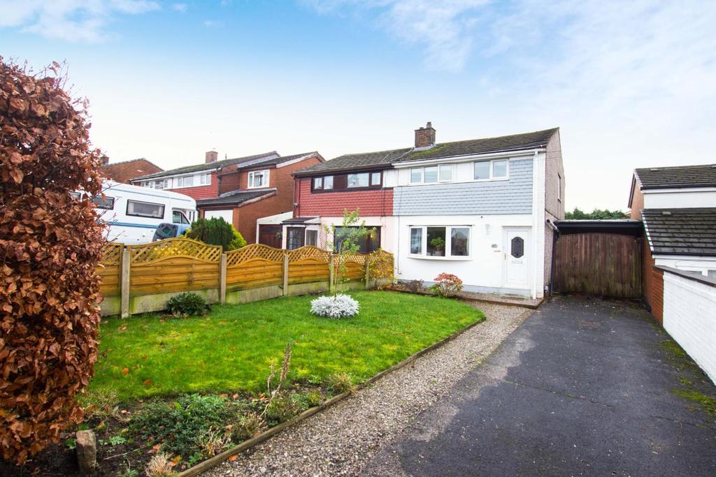 Marsh House Lane, Darwen, BB3 3SA 3 bed semidetached house £180,000