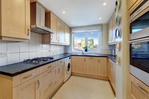 3 bedroom detached house for sale - Salmon Street, London
