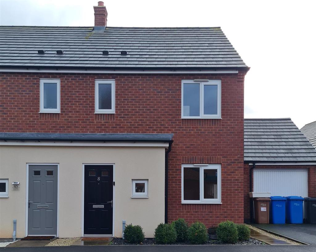 Langley Way, Hawksyard, Rugeley... 3 bed semidetached house £875 pcm