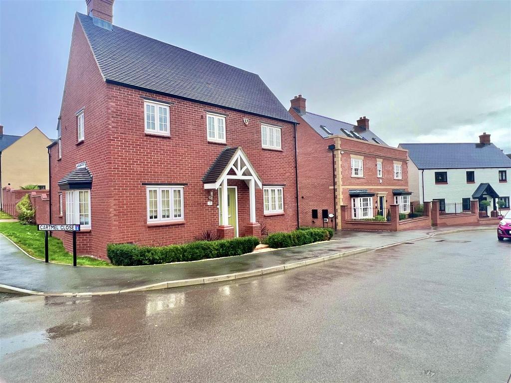 Cartmel Close, Towcester 3 bed detached house for sale £400,000