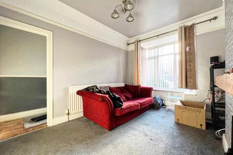 3 bedroom terraced house to rent - Shaw Lane, Barnsley