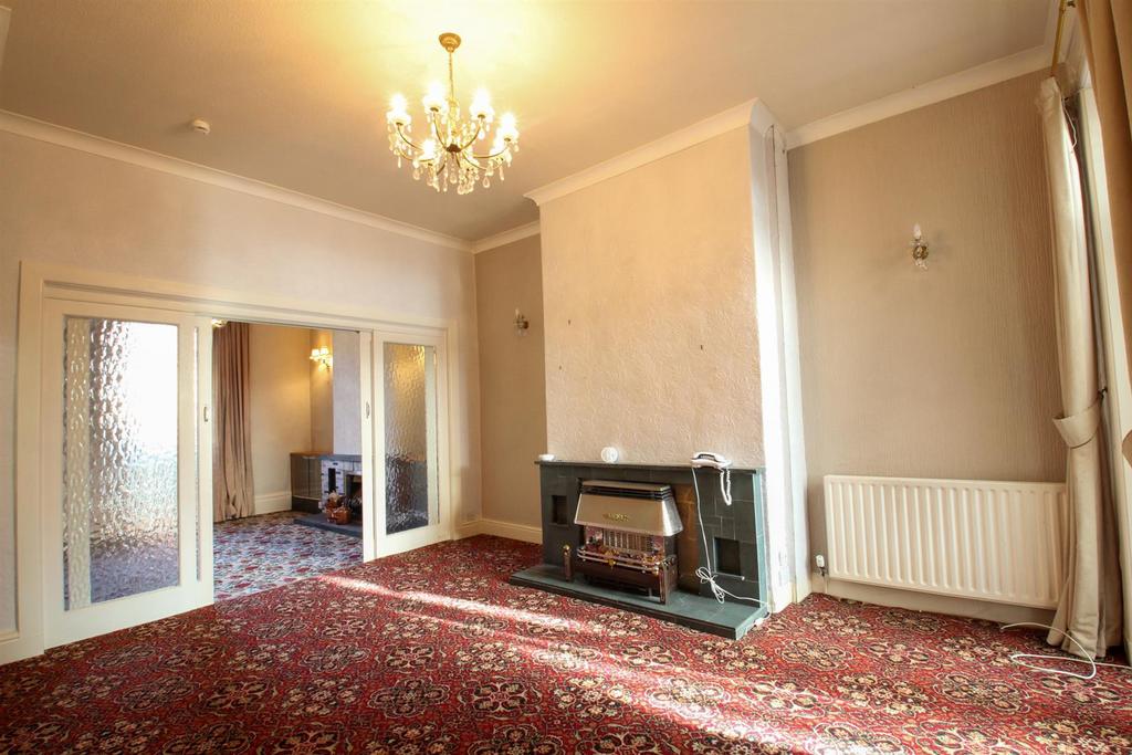 Eshton Terrace, Clitheroe, Ribble Valley 3 bed terraced house £175,000