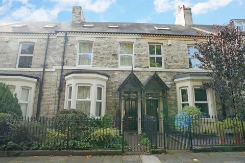 7 bedroom terraced house to rent - Holly Avenue, Jesmond