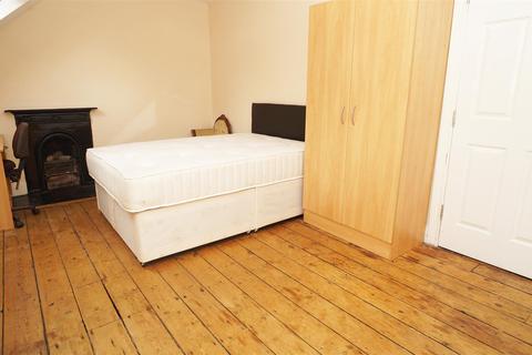7 bedroom terraced house to rent - 76 Holly AvenueJesmondNewcastle Upon Tyne