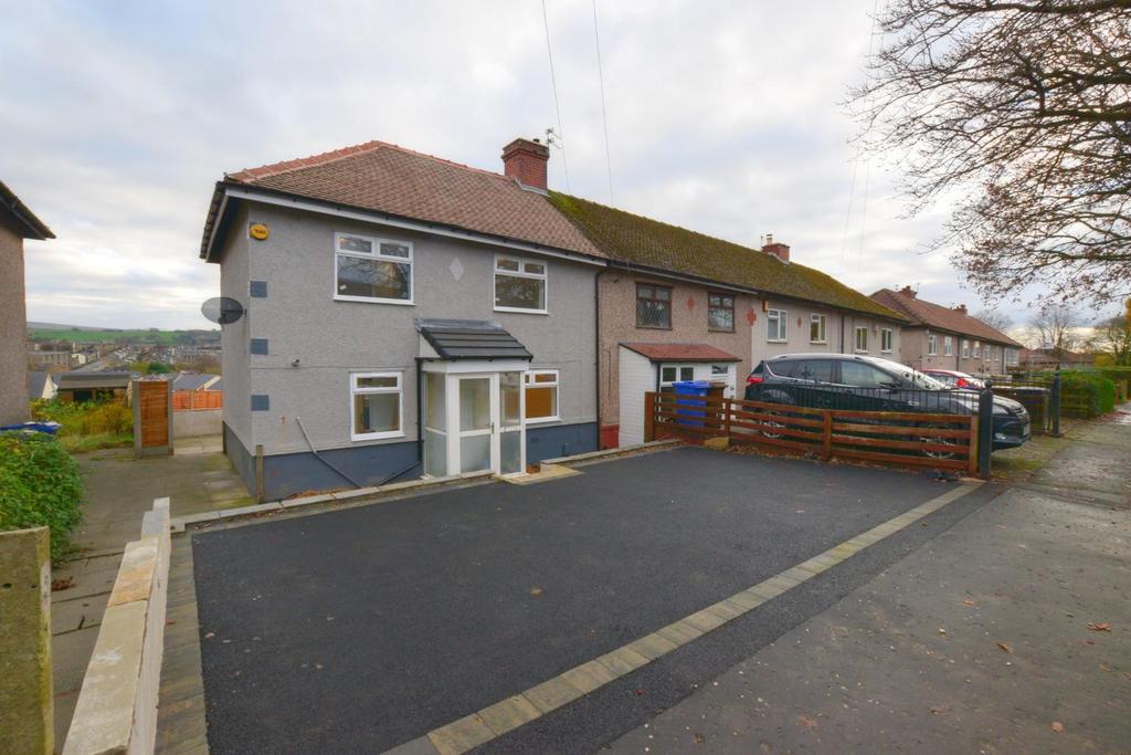 Birtwistle Avenue, Colne 3 bed semidetached house £169,950