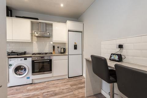 25 Imrie Place, Penicuik, EH26 8HY