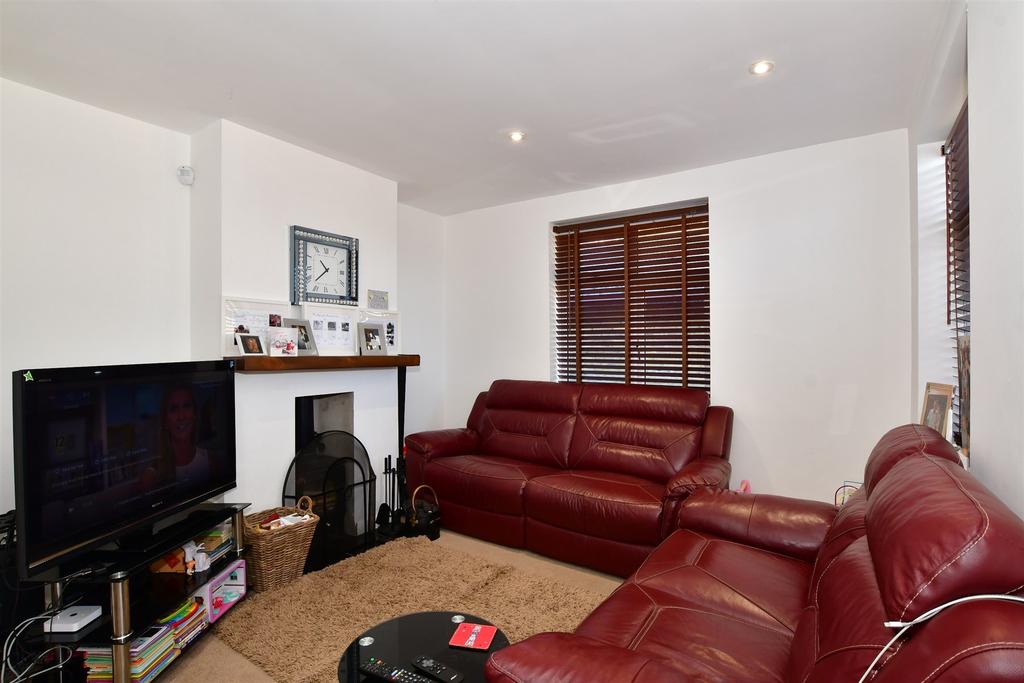 Linton Road, Loose, Maidstone, Kent 2 bed detached bungalow £425,000