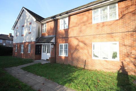 2 bedroom apartment for sale, Reid Close, Hayes, UB3