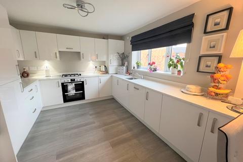 21 Cornmill Crescent, Holystone, Newcastle Upon Tyne, NE27 0LA