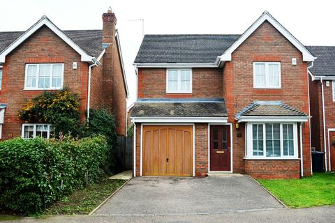 4 bedroom detached house to rent - Monro Place, Epsom, Surrey, KT19