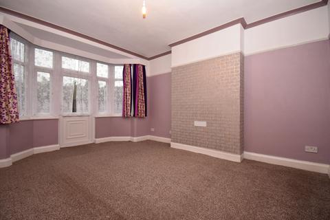3 bedroom semi-detached house to rent, Meredith Road, Leicester