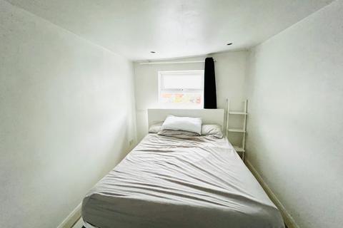 6 Brewery Road, London, SE18 7PT