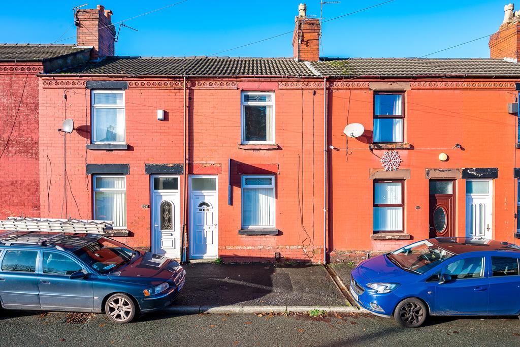 Sutton Heath Road, Sutton, St Helens... 2 bed terraced house £75,000