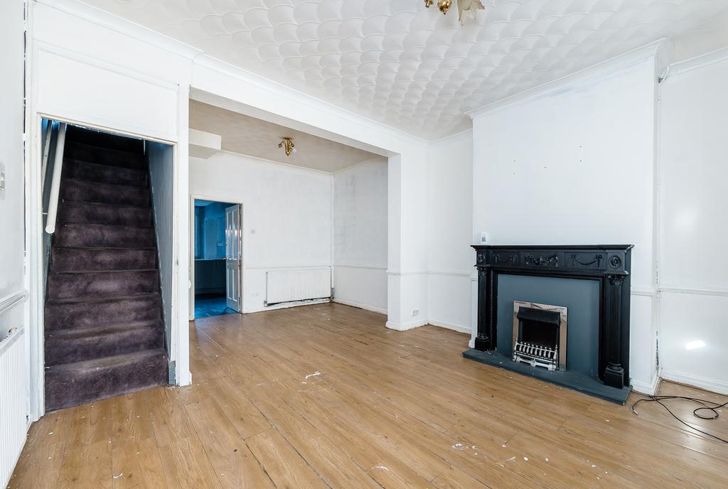 Sutton Heath Road, Sutton, St Helens... 2 bed terraced house £75,000