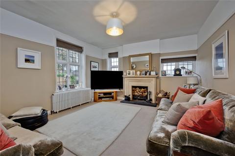 4 bedroom semi-detached house for sale - Firgrove Hill, Farnham, Surrey, GU9
