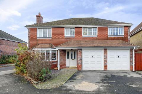 35 Camford Close, Beggarwood, Basingstoke, RG22 4UJ