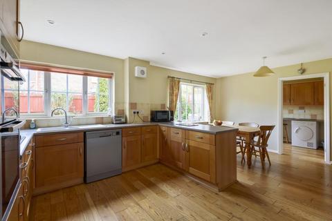 35 Camford Close, Beggarwood, Basingstoke, RG22 4UJ