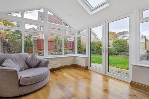 35 Camford Close, Beggarwood, Basingstoke, RG22 4UJ
