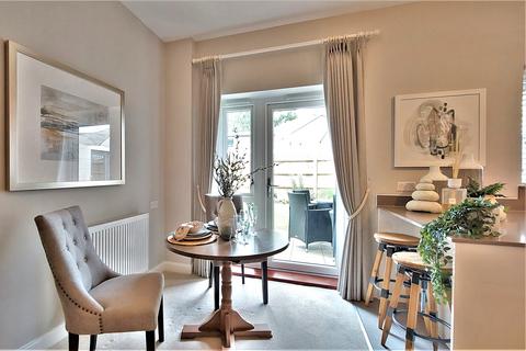 1 bedroom apartment for sale - Queens Road, Weybridge, Surrey, KT13