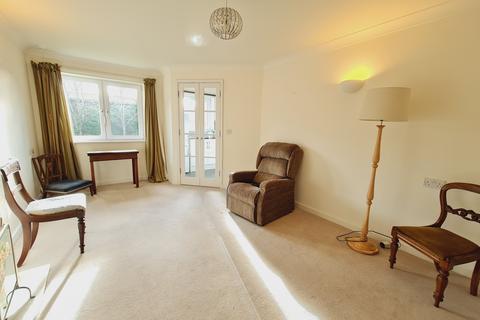 1 bedroom apartment for sale - Manor Road North, Hinchley Wood, Surrey, KT10