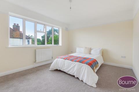 2 bedroom apartment for sale - 8 Lyndale, Hampton Court Way, Hampton Court, KT7